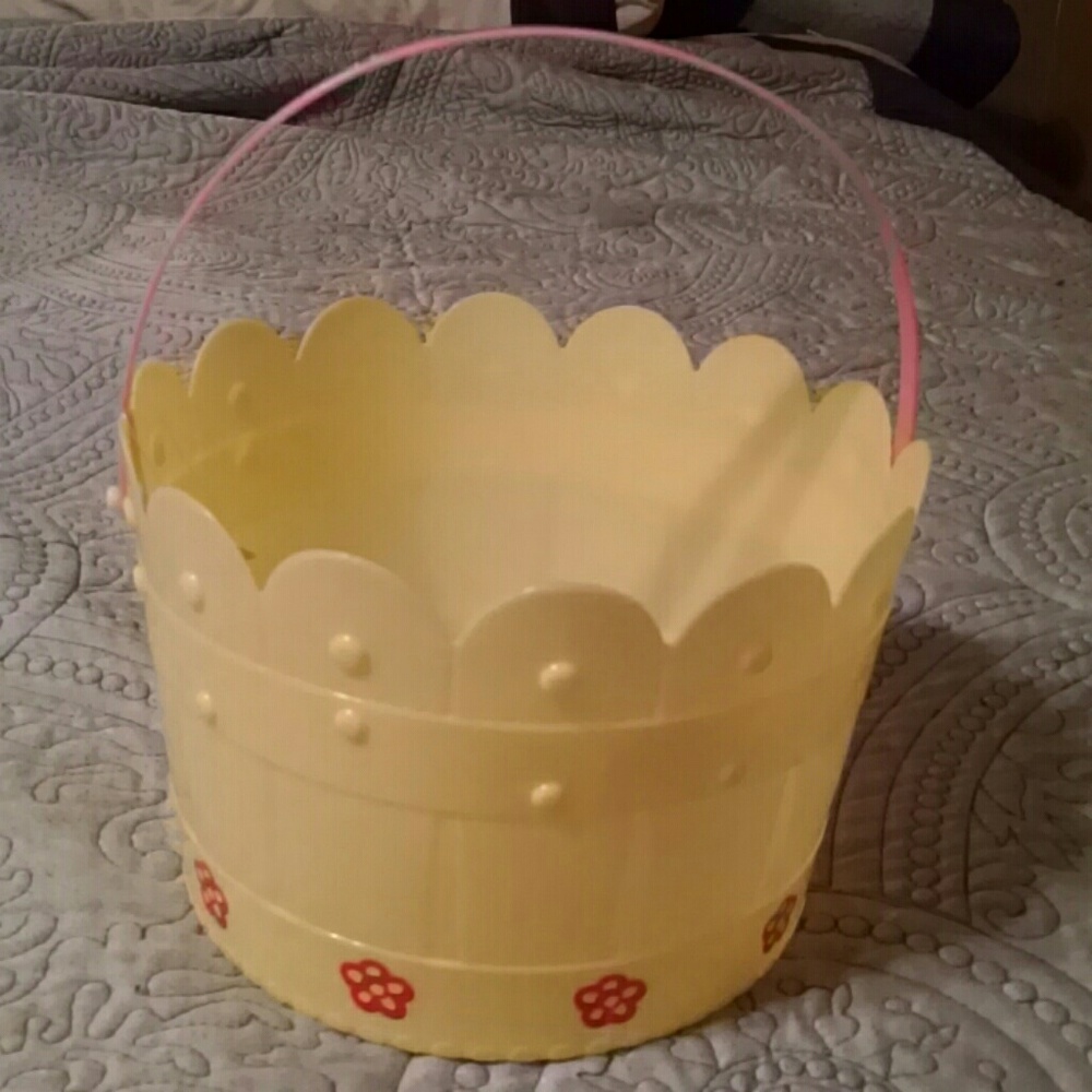 Plastic Easter Baskets